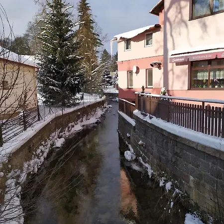 V Rv Apartament
