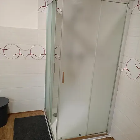 V Rv Apartament *
