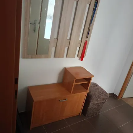 V Rv Apartman